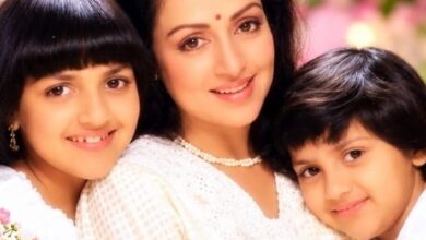 Hema Malini calls Esha and Ahana her ‘treasures’ on Daughter’s Day Hema Malini calls Esha and Ahana her ‘treasures’ on Daughter’s Day