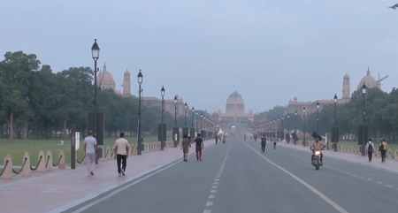 Delhi-NCR wakes up to cool, cloudy weather; AQI remains in satisfactory category Delhi-NCR wakes up to cool, cloudy weather; AQI remains in satisfactory category