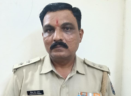 Gujarat: ACB nabs Surat civic officer for Rs 25,000 bribe Gujarat: ACB nabs Surat civic officer for Rs 25,000 bribe