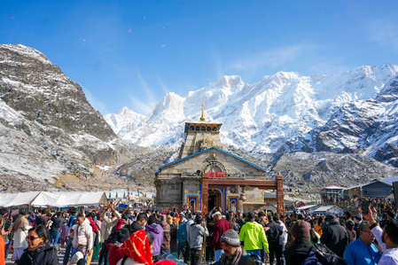 Char Dham Yatra draws record pilgrims, Badrinath and Gangotri set new highs Char Dham Yatra draws record pilgrims, Badrinath and Gangotri set new highs