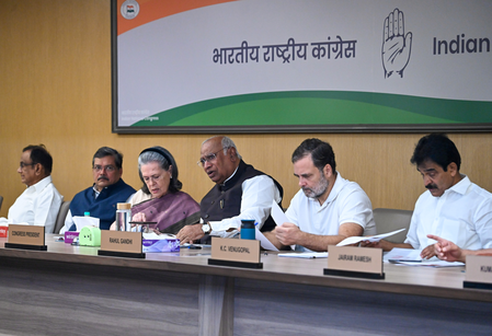 CEC has become ‘puppet’ of Union govt: Cong chief Kharge demands immediate removal of Gyanesh Kumar CEC has become ‘puppet’ of Union govt: Cong chief Kharge demands immediate removal of Gyanesh Kumar