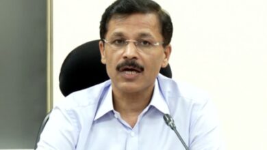 Maha FDA chief tells Sanjay Raut to produce proof of corruption amid extortion charges