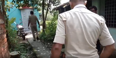 NIA arrests Imam in Bengal’s East Burdwan for suspected terror links NIA arrests Imam in Bengal’s East Burdwan for suspected terror links