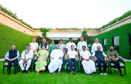 Congress leaders meet party CMs and Education Ministers on education agenda Congress leaders meet party CMs and Education Ministers on education agenda