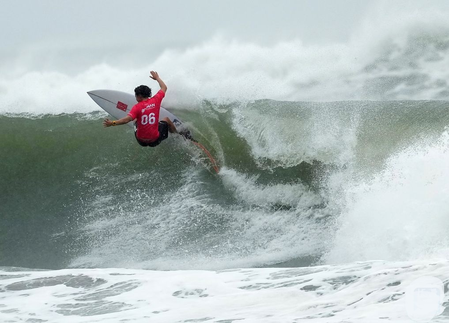 Asian Games: 17-year-old Yang loses to Ikeda in shortboard as surfing makes debut Asian Games: 17-year-old Yang loses to Ikeda in shortboard as surfing makes debut