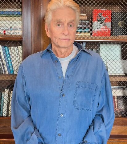 Michael Douglas reveals Warren Beatty, Richard Gere were first considered for ‘Wall Street’ Michael Douglas reveals Warren Beatty, Richard Gere were first considered for ‘Wall Street’