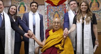 US bipartisan delegation meets Dalai Lama in Dharamsala