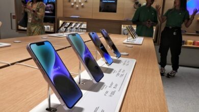 Mobile phone retailers seek exemption from UPI charges