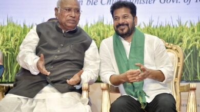 YSR gave whole life to Congress and poor people: Kharge
