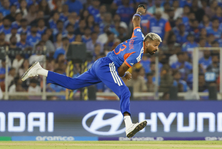 Hardik Pandya set to miss one-dayers against Australia A after new injury setback Hardik Pandya set to miss one-dayers against Australia A after new injury setback