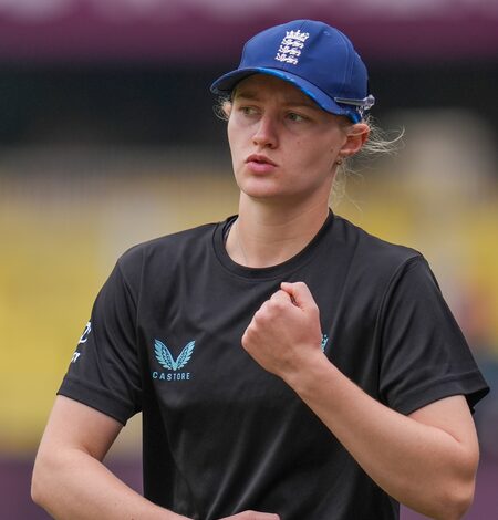 Charlie Dean set for WBBL debut as Melbourne Stars sign England star Charlie Dean set for WBBL debut as Melbourne Stars sign England star