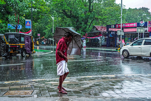 Northeast monsoon sets in, heavy rain likely across Kerala Northeast monsoon sets in, heavy rain likely across Kerala