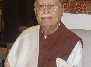 LK Advani admitted to hospital in Delhi with chest infection, condition stable LK Advani admitted to hospital in Delhi with chest infection, condition stable