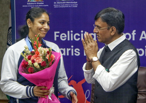 Asian Para Games: Thulasimathi-Manasi clinch gold in Women’s Doubles SL3-SU5 Asian Para Games: Thulasimathi-Manasi clinch gold in Women’s Doubles SL3-SU5