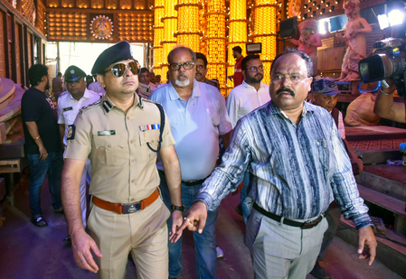 Kolkata Police releases guidelines for puja organisers, cancels all VIP passes after stampede