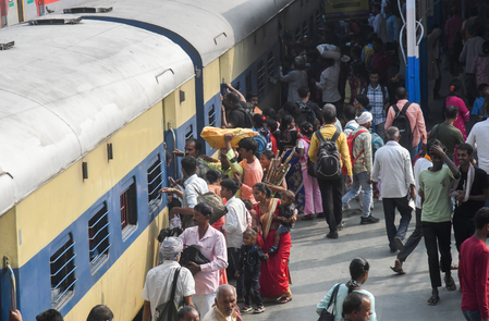 Govt aims to ensure safer railway journeys during Diwali and Chhath festivals Govt aims to ensure safer railway journeys during Diwali and Chhath festivals