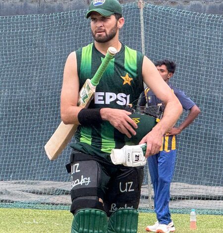 Pakistan to don pink jersey for breast cancer awareness in England ODI at Gaddafi Stadium Pakistan to don pink jersey for breast cancer awareness in England ODI at Gaddafi Stadium