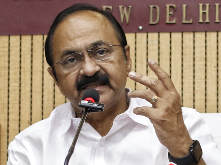 Kerala CM Satheesan condemns detention of Pinarayi Vijayan in Delhi