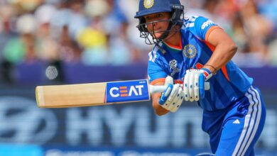 2nd ODI: Harmanpreet, Deepti hit centuries as India post 328/6 against Zimbabwe 2nd ODI: Harmanpreet, Deepti hit centuries as India post 328/6 against Zimbabwe