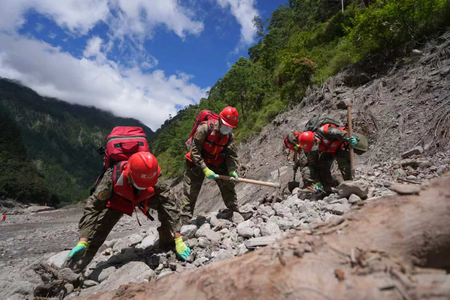 Tibetan administration calls for urgent rescue, relief work in quake-hit Tibet Tibetan administration calls for urgent rescue, relief work in quake-hit Tibet