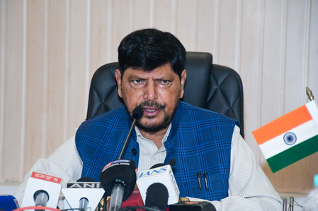 ‘Can strive for it in elections’: Athawale hits out at Uddhav Thackeray’s ‘regime change’ remarks