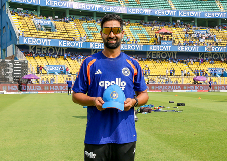 After ODI debut against WI, Auqib Nabi named in J&K’s Ranji Trophy preparatory camp After ODI debut against WI, Auqib Nabi named in J&K’s Ranji Trophy preparatory camp