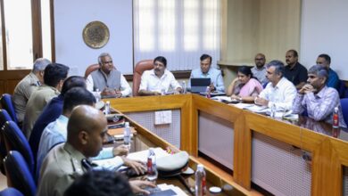 K’taka plans ban on half helmets; proposes Rs 5,000 fine for footpath riding: Minister Suresh K’taka plans ban on half helmets; proposes Rs 5,000 fine for footpath riding: Minister Suresh