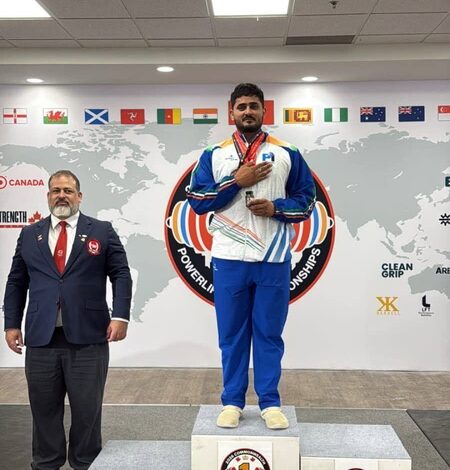 Truck driver father takes Rs 4 lakh loan, son wins Commonwealth gold in Canada