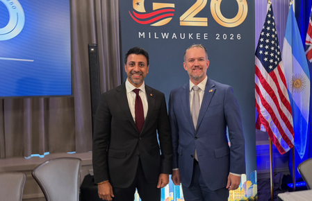 Canada urges US to work together on autos Canada urges US to work together on autos