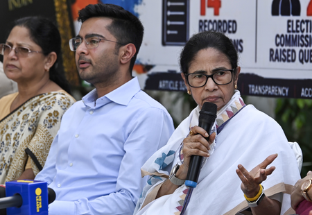 Call for Trinamool rebels’ return: Mamata Banerjee has reconciled earlier with certain defiant party leaders Call for Trinamool rebels’ return: Mamata Banerjee has reconciled earlier with certain defiant party leaders