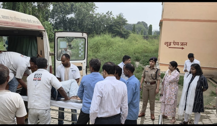 Four killed as bus collides with trailer in UP’s Ambedkar Nagar