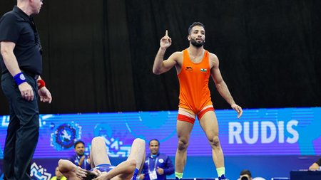 Asian Games: Sujeet enters 65kg freestyle wrestling final; Dipanshi to play for women’s 50kg bronze 