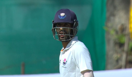 Irani Cup: Nasir’s counterattacking fifty hands J&K a slender lead over Rest of India Irani Cup: Nasir’s counterattacking fifty hands J&K a slender lead over Rest of India