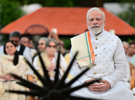 CMs congratulate PM Modi on 25 years of leadership, say he has been devoted to Mother India CMs congratulate PM Modi on 25 years of leadership, say he has been devoted to Mother India