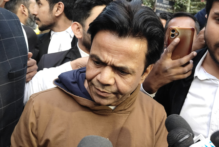 Nazma Shaikh clarifies Rajpal Yadav was not shooed away at Mushtaq Khan’s burial Nazma Shaikh clarifies Rajpal Yadav was not shooed away at Mushtaq Khan’s burial