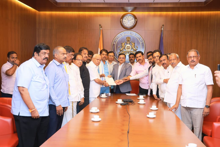 SIR row: Karnataka BJP urges DGP-IGP to withdraw FIRs against party workers over Form-7 applications SIR row: Karnataka BJP urges DGP-IGP to withdraw FIRs against party workers over Form-7 applications