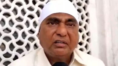 BJP MP Bidhuri appears before Akal Takht, apologises for visiting Sajjan Kumar’s house BJP MP Bidhuri appears before Akal Takht, apologises for visiting Sajjan Kumar’s house