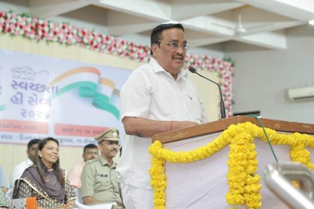 Jal Shakti Minister calls for making cleanliness a part of collective responsibility