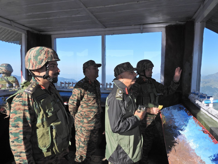 Army reviews operational preparedness along LoC in J&K’s Poonch district Army reviews operational preparedness along LoC in J&K’s Poonch district