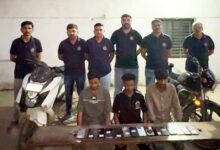 Snatch, shop and flee: Gujarat gang used stolen phones to make online purchases Snatch, shop and flee: Gujarat gang used stolen phones to make online purchases