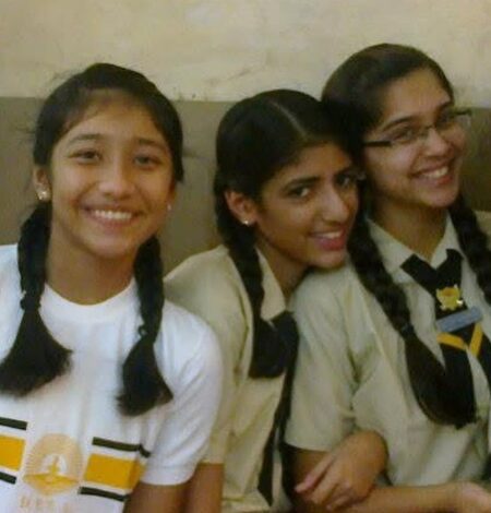 Sharvari reunites with her girl gang, recalls lazy Sundays from her school days