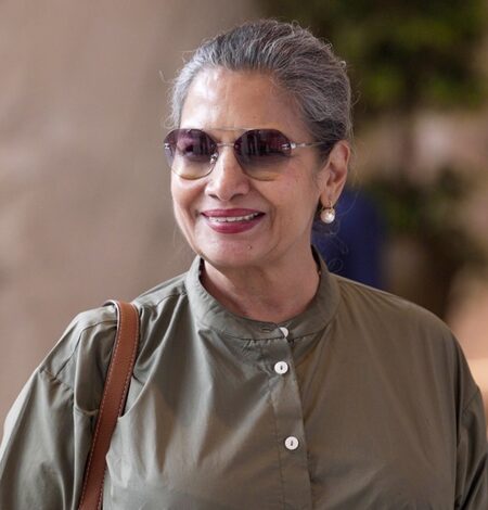 When Shabana Azmi called out woman for apologizing for their success