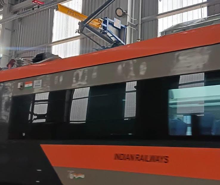 Gujarat: Vande Bharat trains can now move directly to Sabarmati depot without shunting engine Gujarat: Vande Bharat trains can now move directly to Sabarmati depot without shunting engine