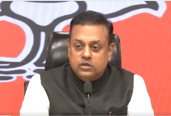 BJP’s Sambit Patra rebuts Rahul Gandhi’s Form 6 claims, says SC did not declare it illegal BJP’s Sambit Patra rebuts Rahul Gandhi’s Form 6 claims, says SC did not declare it illegal