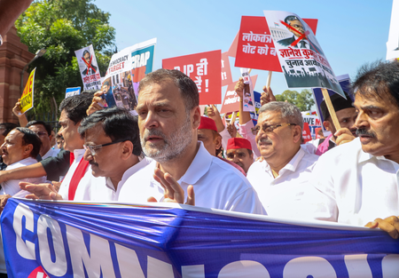 Rahul, MPs had no appointment to meet; learnt about their plan from police at 4 pm: ECI Rahul, MPs had no appointment to meet; learnt about their plan from police at 4 pm: ECI