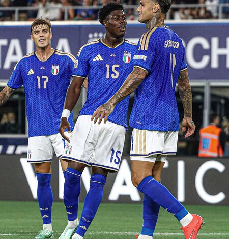 Italy overpower Turkiye 3-1 to stay in contention for Nations League QF