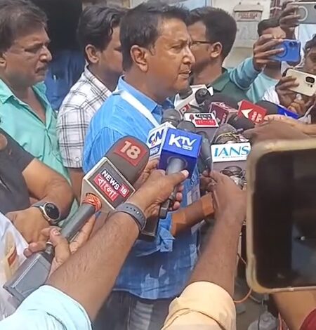 Bengal bypolls: Cong candidate stages sit-in, seeks repolling at Rejinagar