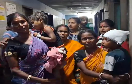 Mentally challenged man goes on rampage in Bengal village; murders one, injures 10 Mentally challenged man goes on rampage in Bengal village; murders one, injures 10