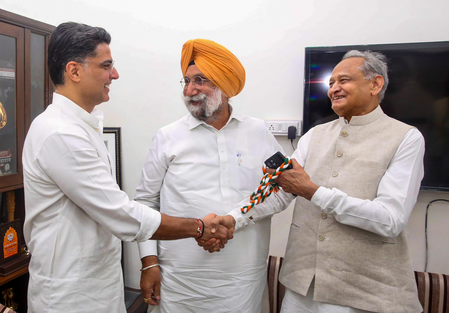 Gehlot-Pilot bonhomie: Rajasthan Congress burying the hatchet or just changing optics? Gehlot-Pilot bonhomie: Rajasthan Congress burying the hatchet or just changing optics?