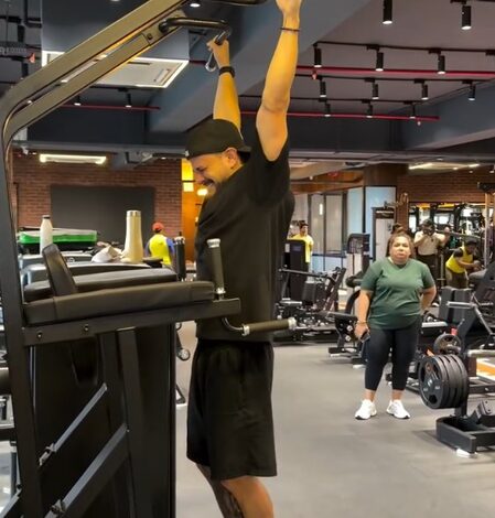 Kunal Kemmu says there are ‘no shortcuts’ as he shares personal best of 33 pull-ups Kunal Kemmu says there are ‘no shortcuts’ as he shares personal best of 33 pull-ups